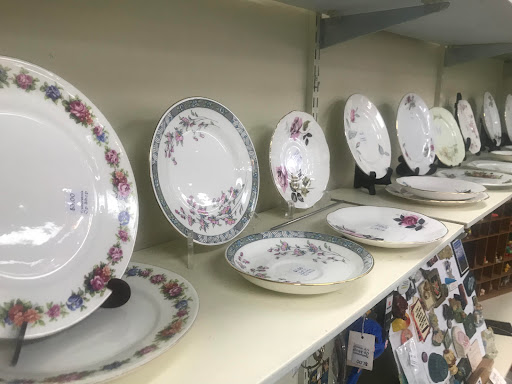 Featherston's Op Shop - Thumbnail