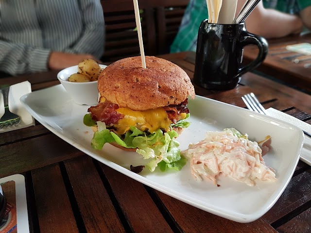 CA-BA-LU Bar - Restaurant