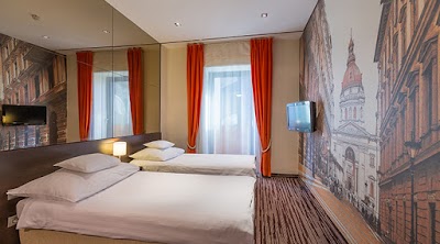 Photos of Hotel President