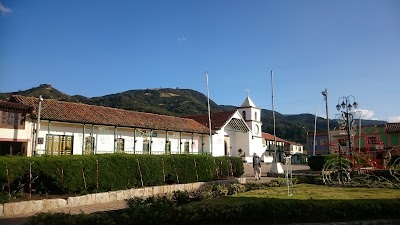 Photos of Iglesia Inmaculada Concepci&oacute;n de T&oacute;paga