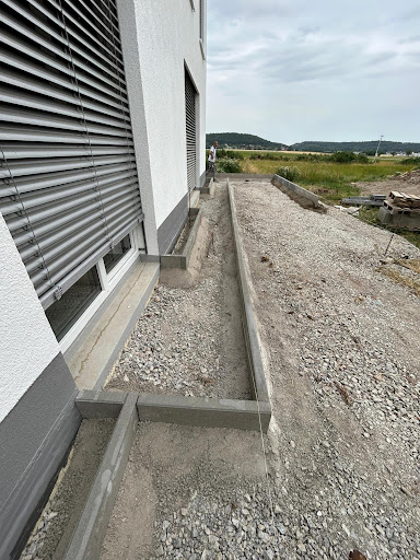 LIRI BAU - Thumbnail