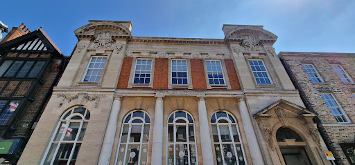 Gravesend Library - Visual