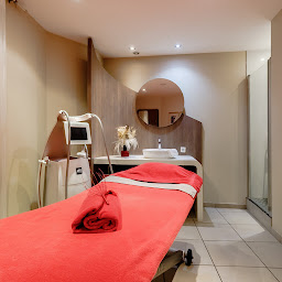 Photo n°23 de Nocibé - MONTAIGU à MONTAIGU (Institut de massages)