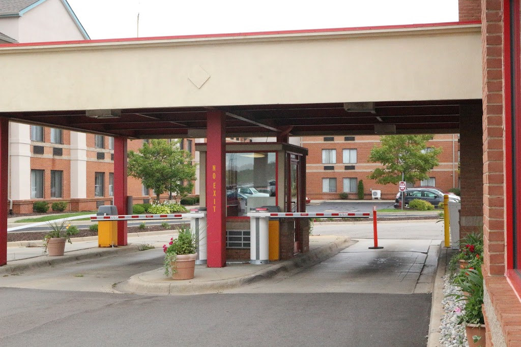 Qwik Park DTW Airport Parking Rates, Reviews, Coupons
