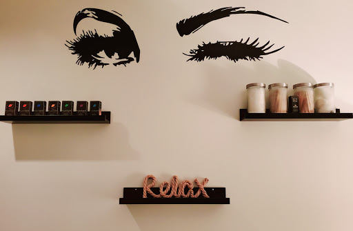 Vivacious Look - Visual
