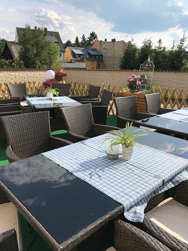 Hotel Schmidt - Visual