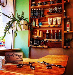 Photo n°3 de ANGELA MARAZ COIFFURE à La Seyne-sur-Mer (Salon de coiffure)