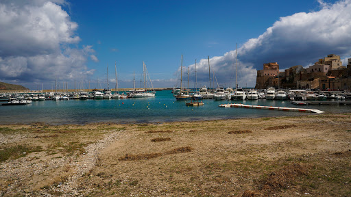 Bar Le Maree - Visual