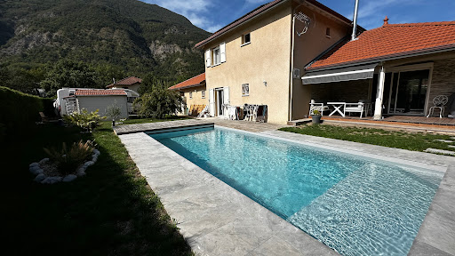 Photo de CL Construction Société de Piscine / Maçonnerie / Terrassement à Rives (38140)