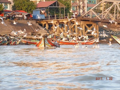 Photos of Nyaung Pin Lay Zay Bus Stop