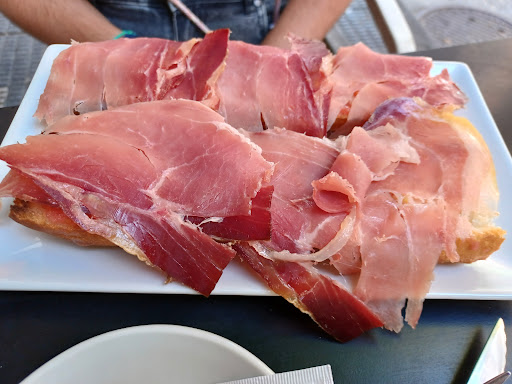 Taberna Chiki - Visual