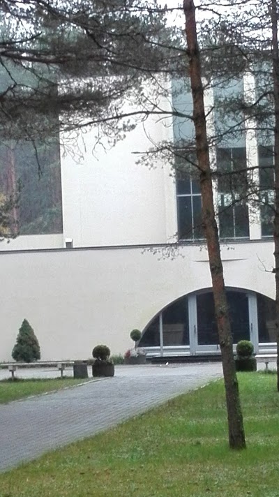 Photos of P&auml;rnam&auml;e Cemetery