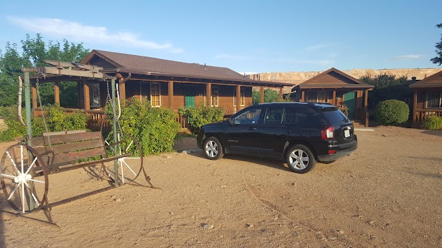 Desert Rose Inn & Cabins