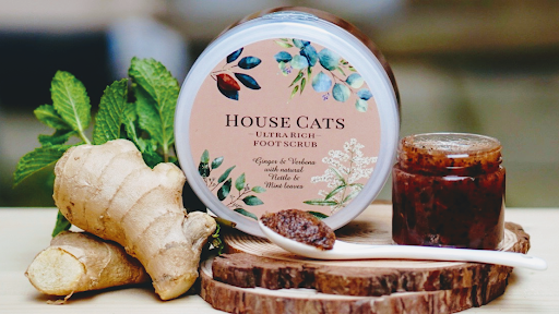 House Cats London - TEDDINGTON - Manicures & PROSECCO BAR