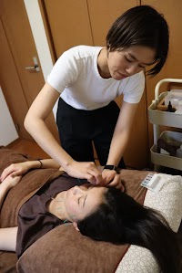 R&(アールアンド)鍼灸マッサージサロン