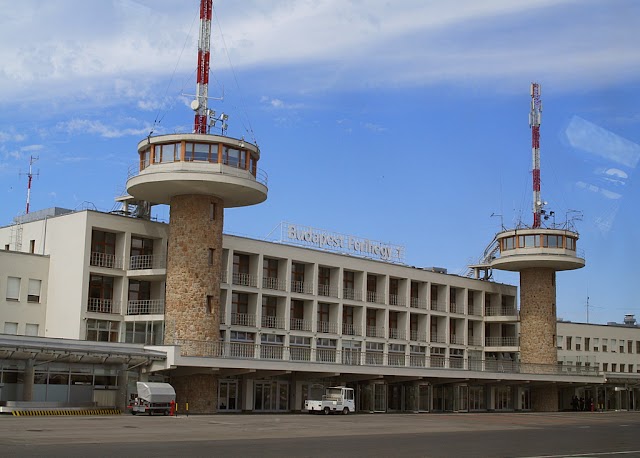 Terminal 1