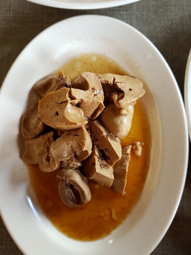 Tian Tian Chicken Rice 天天鸡飯