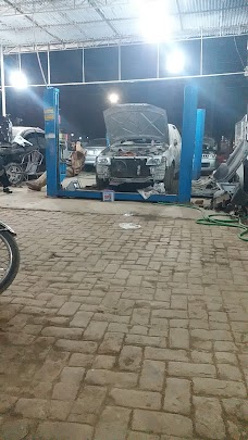 Pak Car Repair lahore