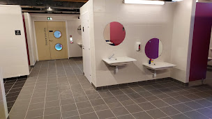 Photo n°33 de Piscine communautaire AULNéO à Saint Goazec à Châteauneuf-du-Faou (Piscine couverte)