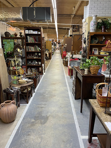 Packards Antiques Gallery - United States