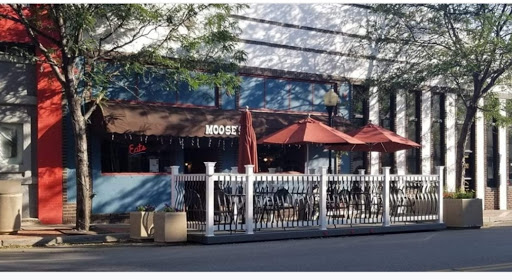 Moose's - Visual
