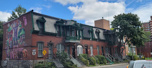 119-165 Rue Prince Arthur Ouest Parking - Thumbnail