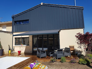 Photo n°5 de MENUISERIE STEFAN - SOLABAIE à Loupiac-de-la-Réole (Magasin de stores et de rideaux)