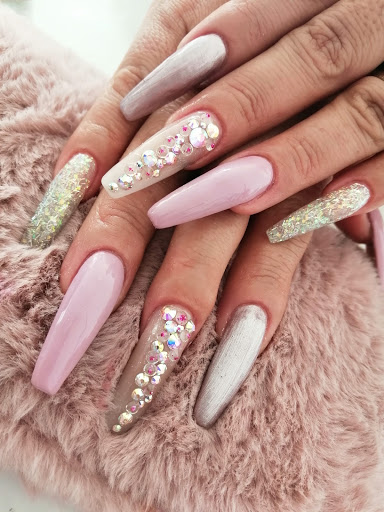 Cherry nails Ags - Visual