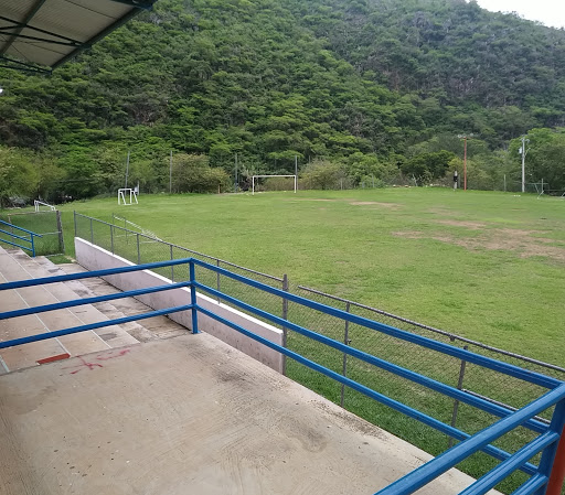 Campo de fútbol Ahuacatlán de Guadalupe