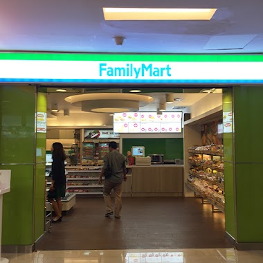 FamilyMart WTC 2, Author: FamilyMart WTC 2