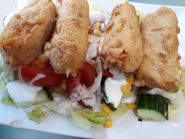 Eissalon Und Pizzeria La Stella