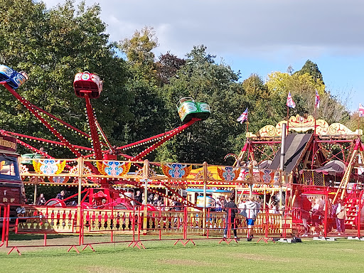 Englefield Green - Visual