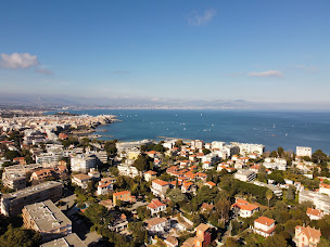 Photo n°11 de L'immo 2000 Agence Immobilière à Juan Les pins . à Antibes (Agent immobilier)