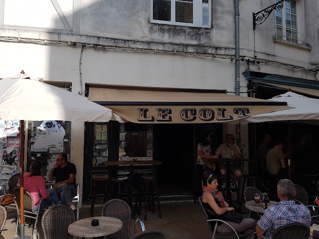 Bar Le Colt