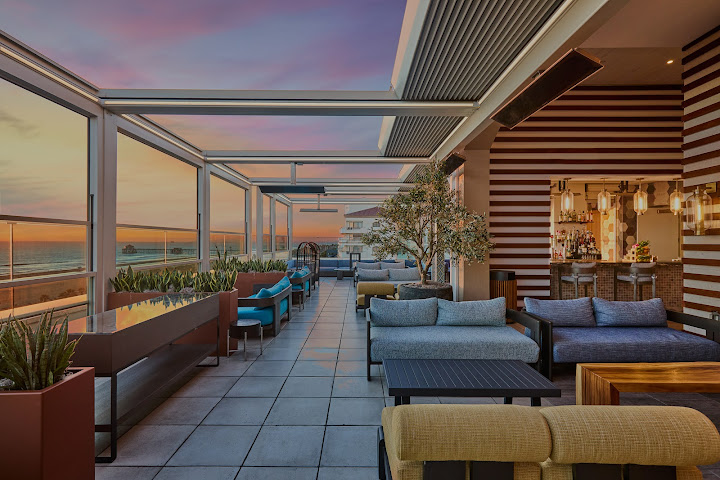 Offshore 9 Rooftop Lounge by null