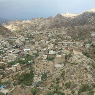 photo of Yemen Sunday market hit low place