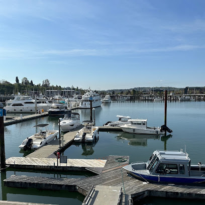 Freedom Boat Club Everett