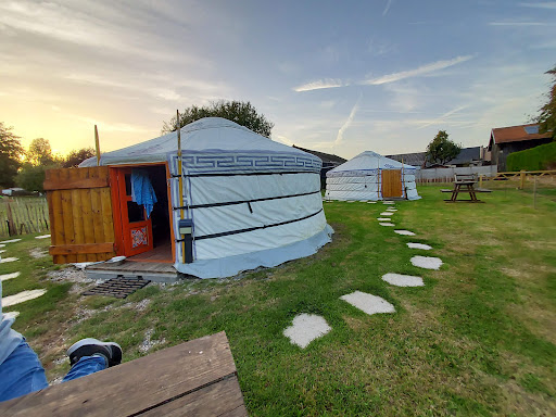 Photo de Les Colombines - Chambres d'hôtes, hôtel, yourtes, salle de réception à Hombleux (80400)