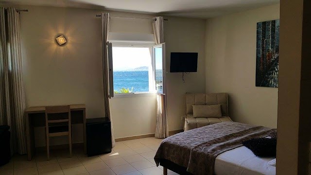 Hotel LE TOUKAN-BISTROT LOUDET
