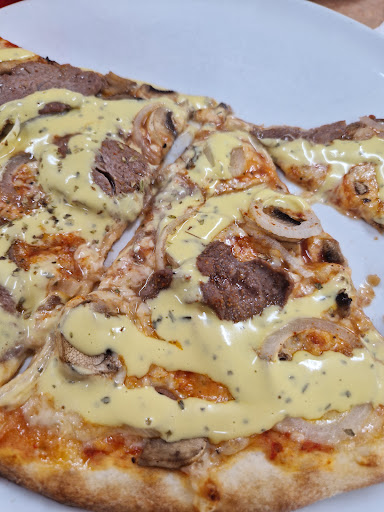 Nols Pizzeria - Thumbnail