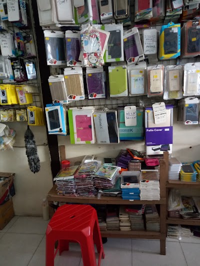 Photos of Family Cell Oppo Nabire