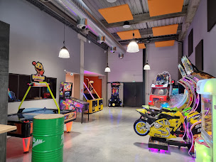 Photo n°27 de BBEST Bar & Événements à Saint-Paul-Trois-Châteaux (Salle de jeux vidéo)