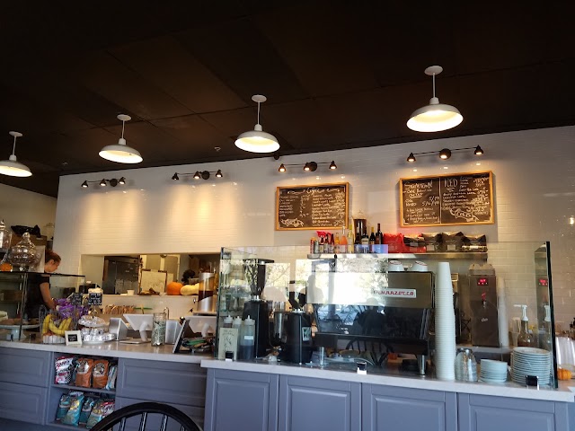 Lola's Cafe