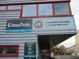 Photo n°1 de CARROSSERIE LAROCHETTE à Chaleins (Atelier de carrosserie automobile)