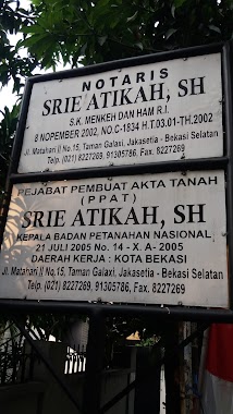 Notaris Srie Atikah, Author: Satria Larangan