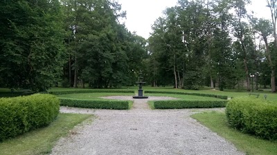 Photos of Eivere m&otilde;is