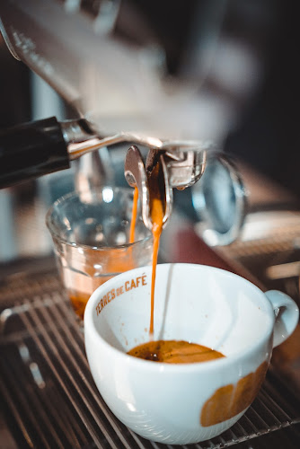 Opinii despre Maison Maitre - Maison de Spécialité în Dole - Café