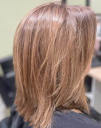 Photo n°8 de Alexandra, votre coiffeuse dans votre salon à Brion-sur-Ource (Salon de coiffure)