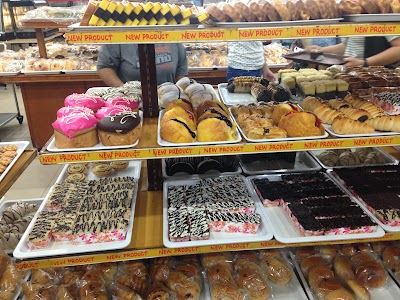 Photos of Singapura Bakmi and Cake
