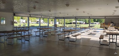 McDermottís Lakefront Campground